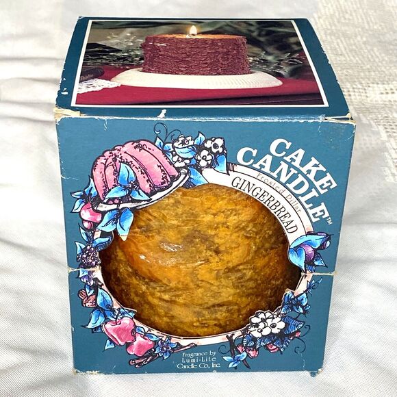 Vintage Lumi-Lite GINGERBREAD CAKE Pillar Candle 1997 NIB Christmas Holiday - Picture 1 of 5